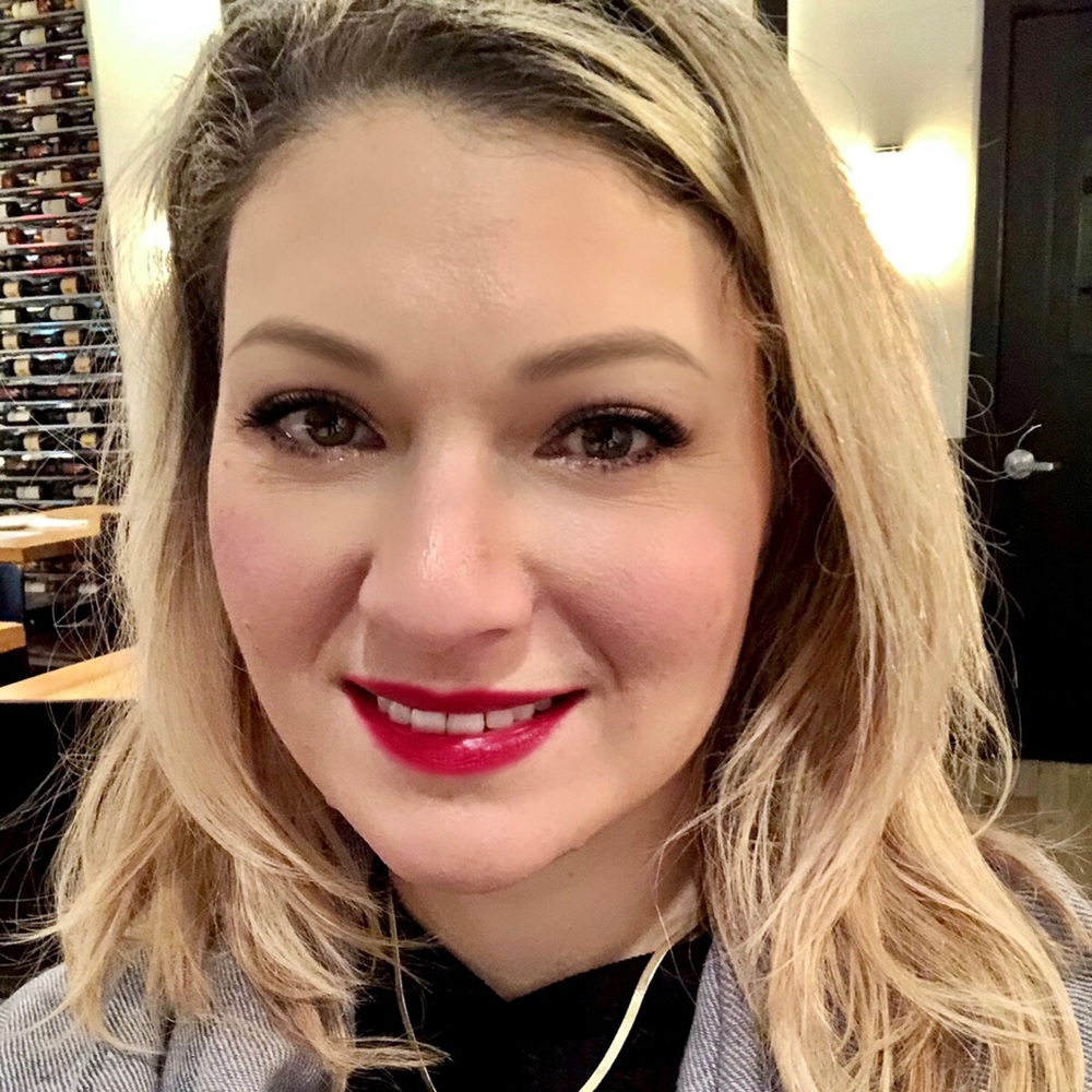 Meet your Posher, Lilisa